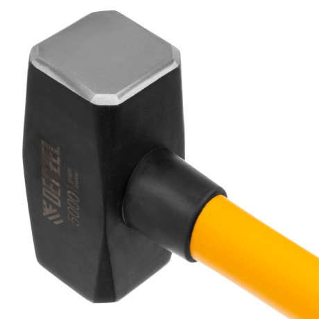 Кувалда 5000 г, кованая, фибергласовая  рукоятка c TPR покрытием, 880 мм Denzel