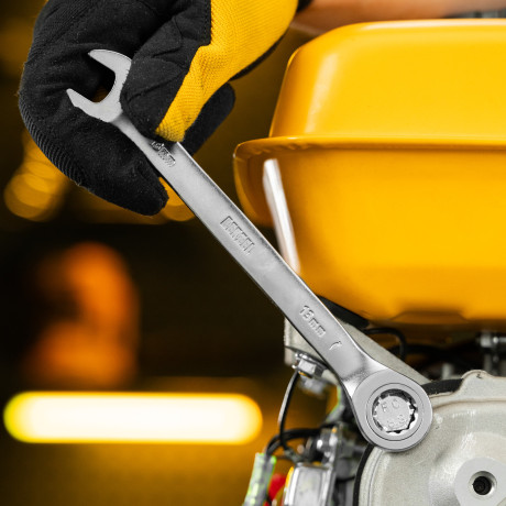 Набор ключей комбинированных трещоточных 6-17 мм, 6 шт., CrV, матовый хром Denzel