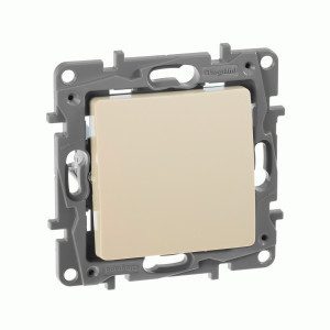 IEK ETIKA мех. перекл. СУ 1 кл. сл. кость 672305