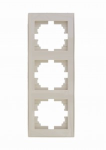 Lezard RAIN рамка 3 мест. верт. крем (PC) 703-0303-153