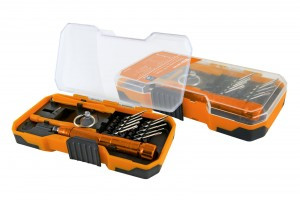 TDM Алмаз набор отв. с битами для ремонта сот. телефонов 15 предм. пласт.чемодан SQ1019-0201