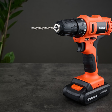 ЕРМАК Набор электроинструмента 29 предметов, шуруповерт 20В (2А*ч, 2шт, 35Н*м) (ONE)