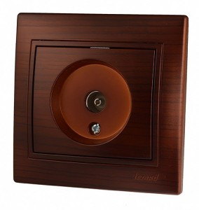 Lezard Мира роз. TV СУ 1 мест. маун (RG6, проходн.) (корпус PC) 701-0404-129