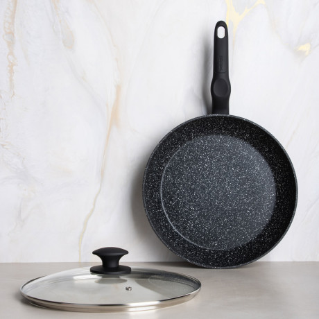 SATOSHI Стоун Сковорода литая с крышкой d28см, антипригарное покрытие мрамор, индукция