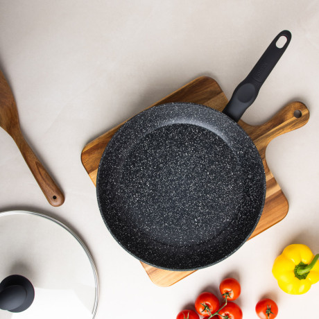 SATOSHI Стоун Сковорода литая с крышкой d28см, антипригарное покрытие мрамор, индукция