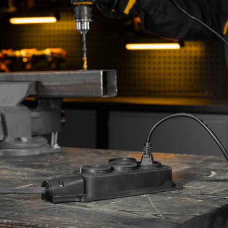 Удлинитель-шнур силовой Top Series, КГТТ, 20м, 3 розетки, 3 x 1,5 мм Denzel