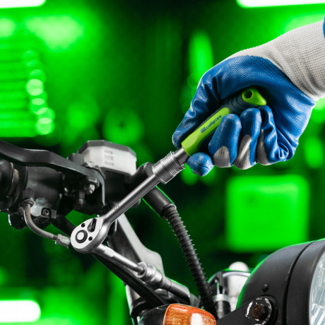 Ключ-трещотка телескопический 1/4", 170-230 мм, 72 зуба, с быстрым сбросом Сибртех