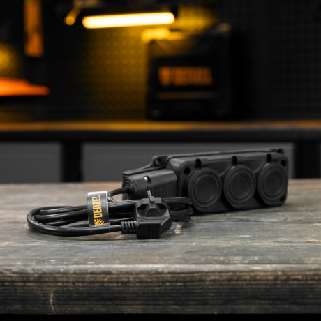 Шнур сетевой Energy Series, ПВС, 3 м, 3 x 1,5 мм, с неразборной вилкой, черный, Denzel