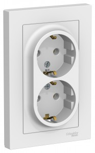 Systeme Electric AtlasDesign роз. СУ 2 мест. бел. Antibact. (пл.осн., земля) ATN000124 (10!)