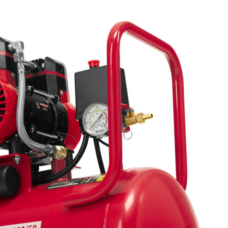 Компрессор безмасляный малошумный SPC 3000/50, 3000 Вт, ресивер 50 л, 520 л/мин// MTX