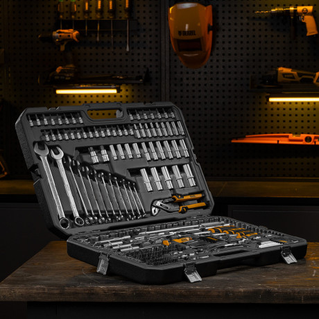 Набор инструментов, 1/2", 3/8", 1/4", CrV, S2, пластиковый кейс, 232 предмета Denzel