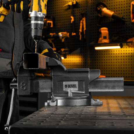 Тиски слесарные BVH-200, 200 мм, поворотные, стальная направляющая, с наковальней //Denzel