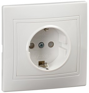 IEK KVARTA роз. СУ 1 мест. 16А (земля) (шторки) РСш10-3-КРБ бел. KV-R14-16-PC-K01