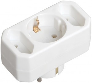 "Тройник Т-01/01-2 --1круглое+2плоских  места IEK