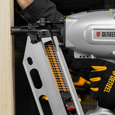 Гвозди для пнев. нейлера (оцинк.) длина - 75 мм, диам. - 3,05 мм, 2000 шт. Denzel