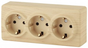 ЭРА Эксперт роз. ОУ 3 мест. 16А, земля, шт. сосна, 11-2209-11, Б0020705