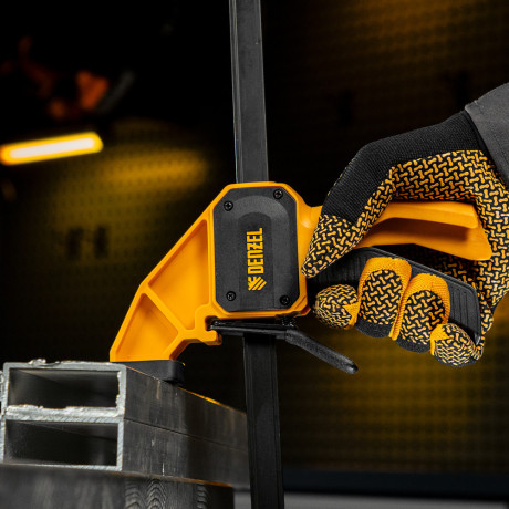 Струбцина F-образная, быстрозажимная, 300 х 80 мм, усиленный нейлоновый корпус Denzel