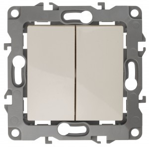 ЭРА 12 мех. выкл. СУ 2 кл. 10А сл. кость, автоклеммы 12-1104-02 0257