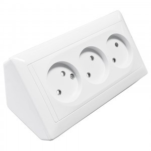 Bylectrica СТИЛЬ розетка угловая ОУ 3 мест. 16A бел. (шторки) IP20  (РА16-795)