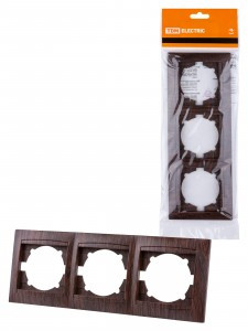 TDM Лама рамка 3 мест. горизонтальная венге SQ1815-0431