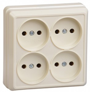 IEK ОКТАВА роз. ОУ 4 мест. без з/к 10А КРЕМ РС24-2-ОК