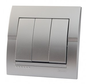 Lezard DERIY выкл. СУ 1 кл. 10А тройной двойной металлик серый