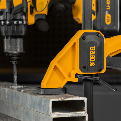 Струбцина F-образная, быстрозажимная, 450 х 80 мм, усиленный нейлоновый корпус Denzel