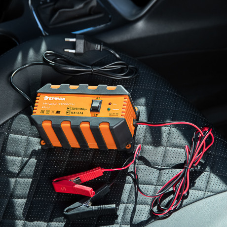 ЕРМАК Зарядное устройство импульсное, автомат, 2.7 A, 6В/12В, пластик корпус