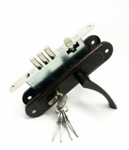 Д-град Зенит ЗВ4.009/17 хром м/о 55 мм 4кл. Замок врезной с/руч.10)