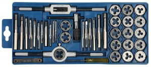 Набор ЗУБР "МАСТЕР" с металлореж. инструментом, метчики однопроходные и плашки М3-М12, оснастка - в