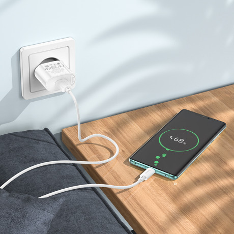 hoco. Зарядное устройство модель C109A, USB-A QC 20W, цвет: белый