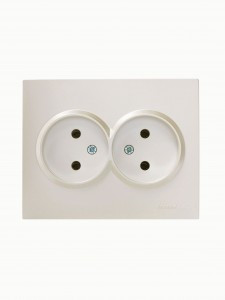 Lezard VESNA роз. СУ 2 мест. 16А перламутр. (ПБТ) (корп. ABS) 742-3000-128B