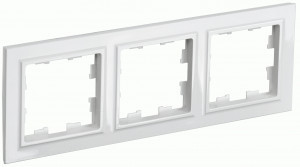 IEK BRITE Рамка СУ 3 мест. РУ-3-БрБ белый BR-M32-K01