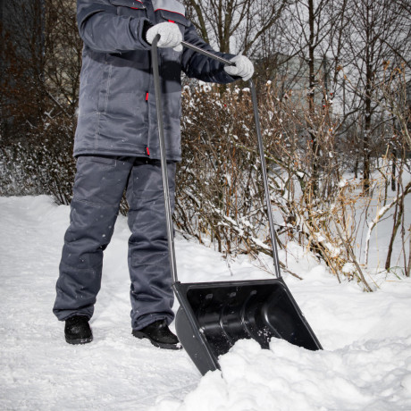 Движок для уборки снега пластиковый, 570 х 470 х 1300 мм, стальная рукоятка, Сибртех