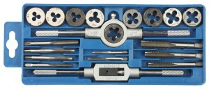 Набор ЗУБР "МАСТЕР" с металлореж. инструментом, метчики однопроходные и плашки М3-М12, оснастка - в