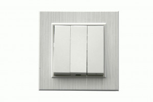 MAKEL Karea Line выкл. СУ 3 кл. ЖЕМЧУЖНЫЙ 86100091