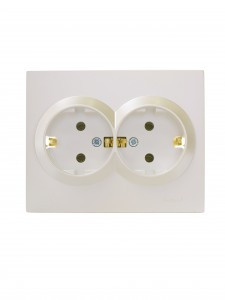 Lezard VESNA роз. земля СУ 2 мест. 16А перламутр. (ПБТ) (корп. ABS) 742-3000-127B