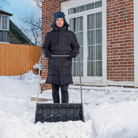 Движок для уборки снега пластиковый, 695 х 540 х 1460 мм, стальная рукоятка, Сибртех