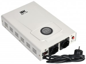 IEK Стабилизатор напр. 1-ф. настен. 1,5кВА SLIM электронный тип IVS22-1-D15-09