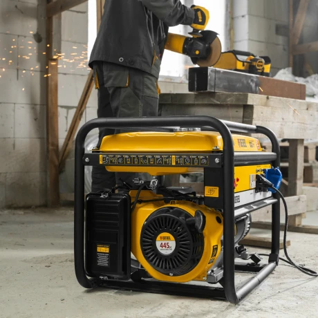 Генератор бензиновый GE 8900, 8.5 кВт, 220 В/50 Гц, 25 л, ручной старт Denzel