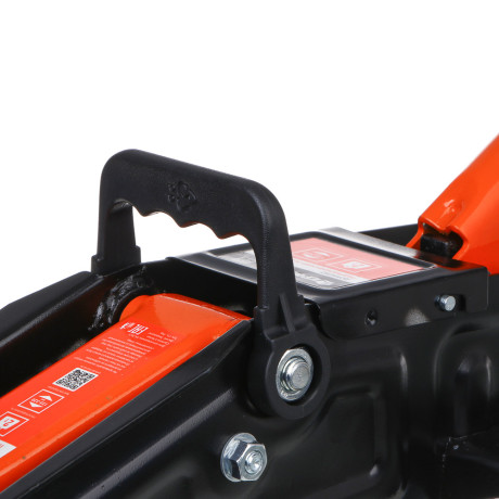 ЕРМАК Домкрат подкатной гидравлический 2т в кейсе, 135-320 мм