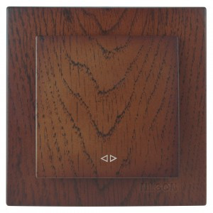 Nilson TOURAN WOOD выкл. СУ 1 кл. (перекрестн.) орех 24271010