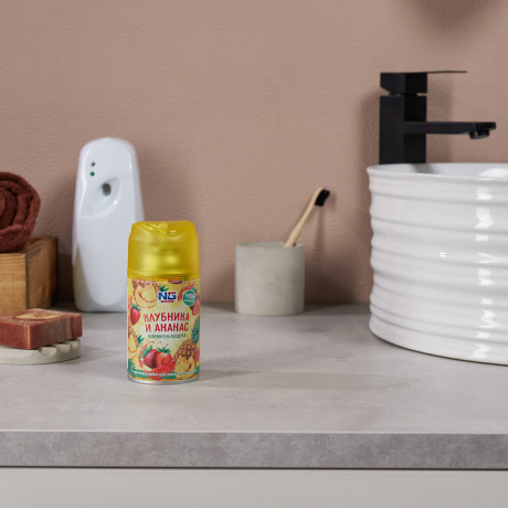 NEW GALAXY Освежитель воздуха Автоматик Fresh 230мл, клубника и ананас