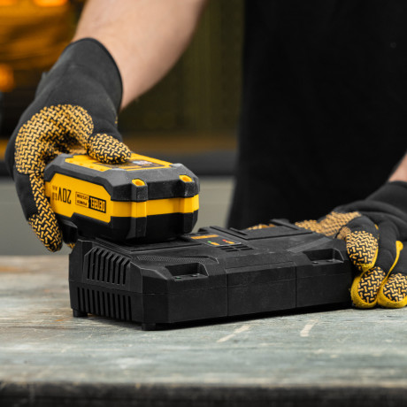 Устройство зарядное для аккумуляторов двухпортовое BCH-20-4.0x2, Li-Ion, 20 В, 4.0 А Denzel