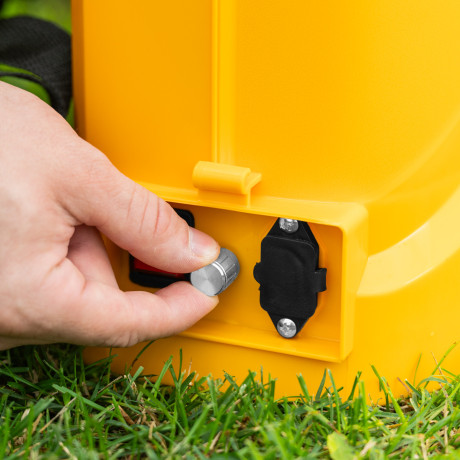 Опрыскиватель ранцевый аккумуляторный DP-10LA, 10 л, 12 В, 8 Ач Denzel