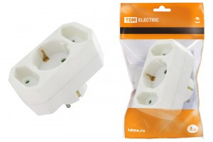 TDM разветвитель (тройник) 3роз. 2,5 А под плоскую вилку , земля, белый SQ1806-0201