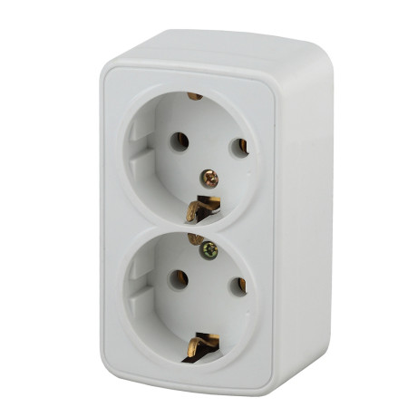 Розетка двухместная открытой установки Intro Polo с заз. 2х2P+E, 16А-250В, IP20, ОУ,3-204-01, белый