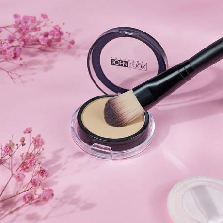 ЮНИLOOK Кисть для нанесения тональной основы/масок, дерево, синтетич.нейлон, 17,5см, черный, 26905-5