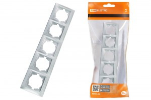 TDM Лама рамка 5 мест. горизонтальная серебр. металлик SQ1815-0237