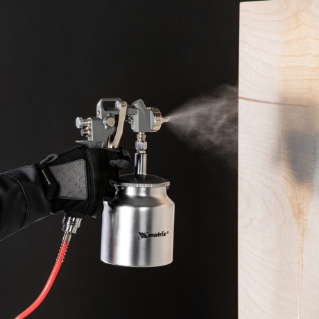 Набор пневмоинструмента, 5 предметов, быстросъемное соединение, краскораспылитель с нижним бачком Matrix